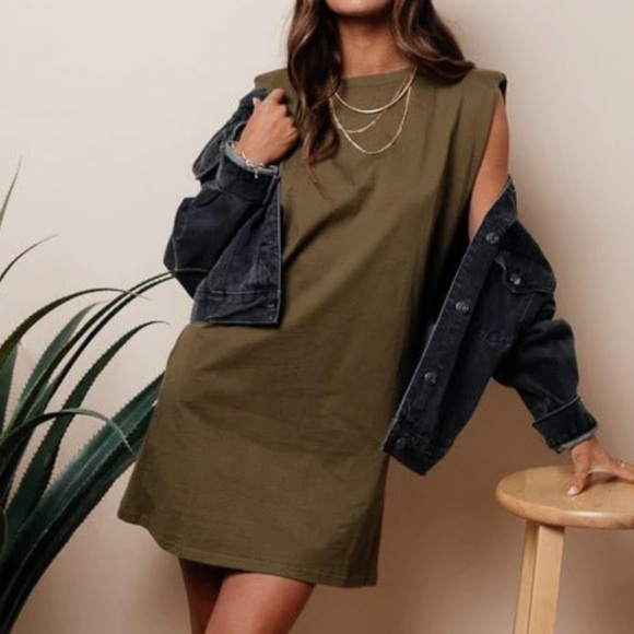 PIECES olive green padded shoulder mini T-shirt dress. - Picture 1 of 11